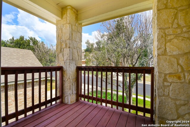 10606 Rainbow Vw Property Photo 3