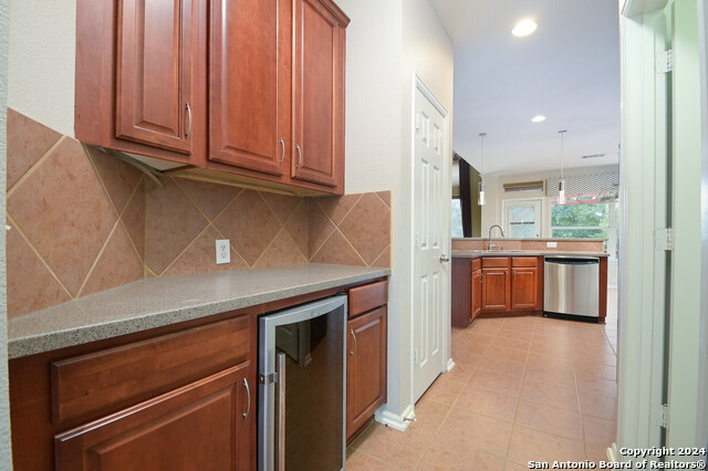 10606 Rainbow Vw Property Photo 11