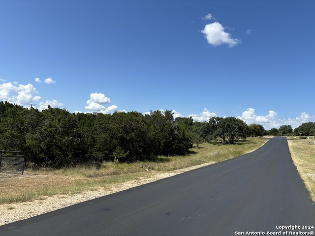 707 Haven Point Loop Property Photo 10