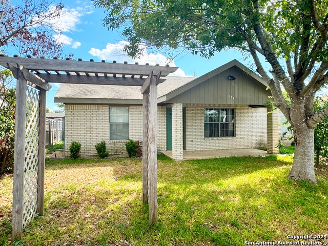 133 Rio Grande St Property Photo 2