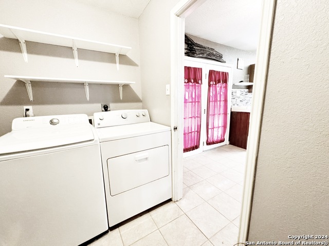 133 Rio Grande St Property Photo 8