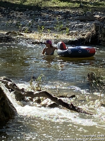 412 Lebouf Rd Property Photo 5