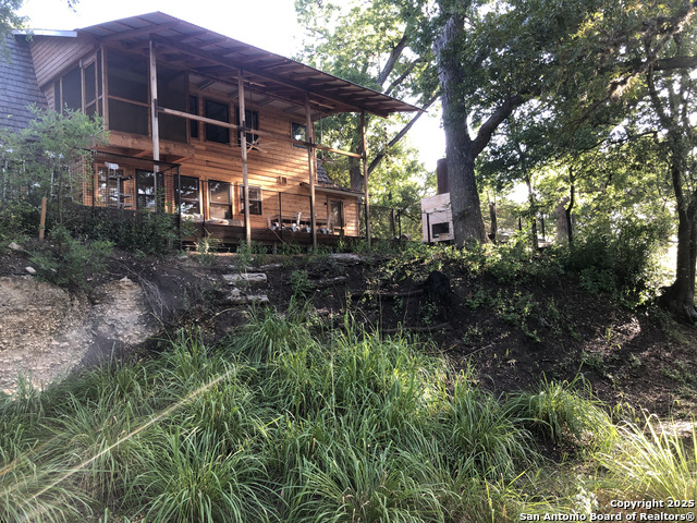 412 Lebouf Rd Property Photo 6