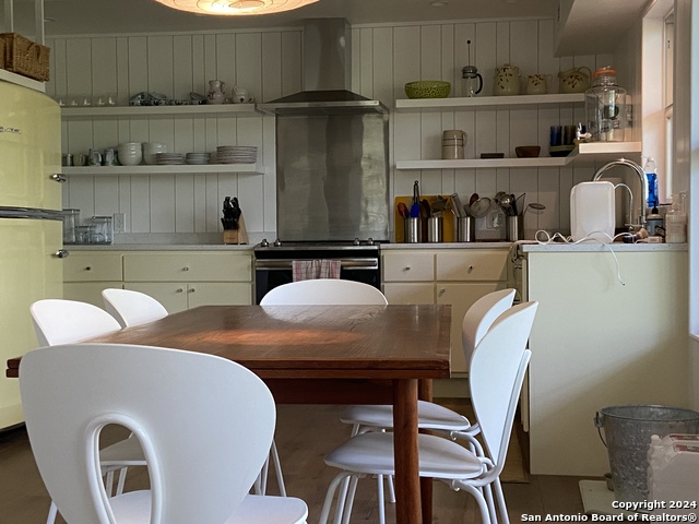 412 Lebouf Rd Property Photo 10