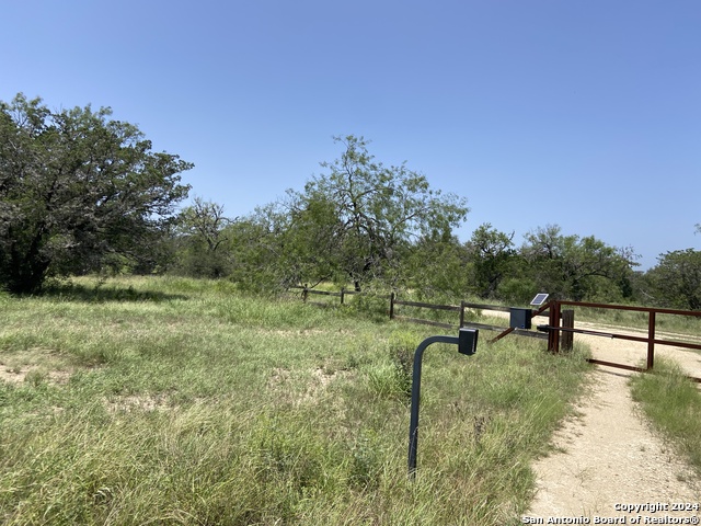 412 Lebouf Rd Property Photo 24