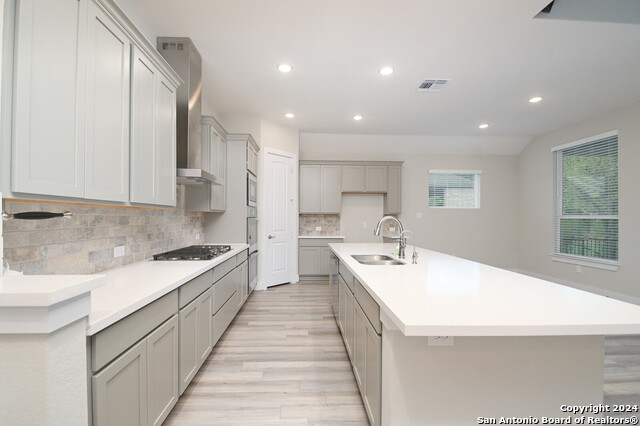 491 Englewood Ln Property Photo 10