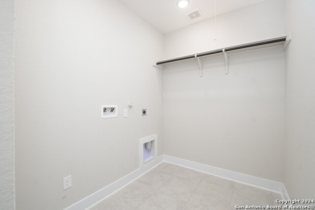 491 Englewood Ln Property Photo 23