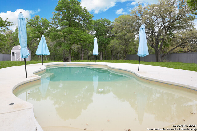 491 Englewood Ln Property Photo 25