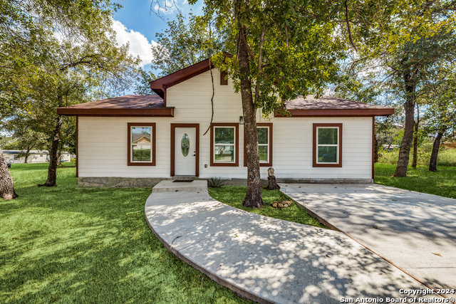 22818 Skila Dr. Property Photo 1