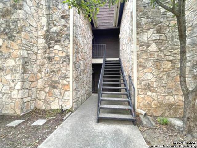 11520 Huebner Road Property Photo 4