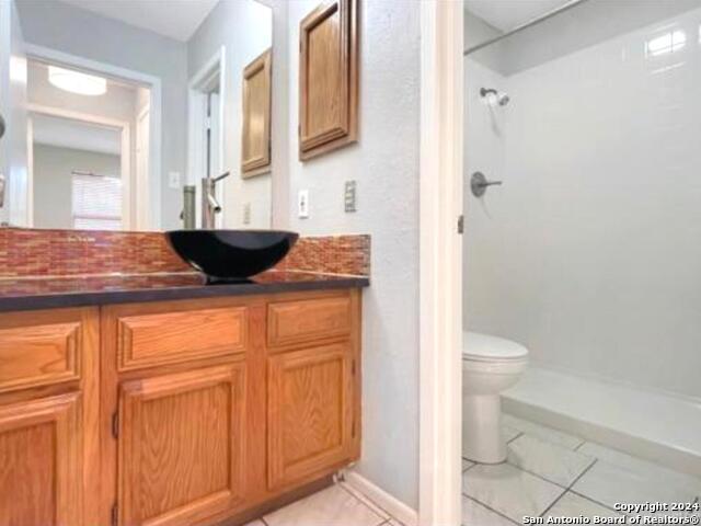 11520 Huebner Road Property Photo 16