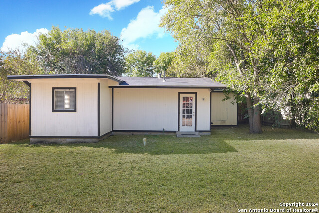 6119 Deep Valley Dr. Property Photo 12