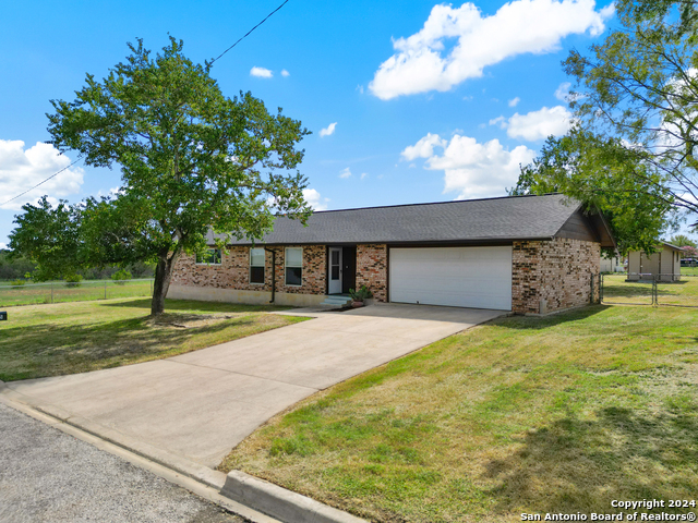 145 Lago Vista Property Photo 2