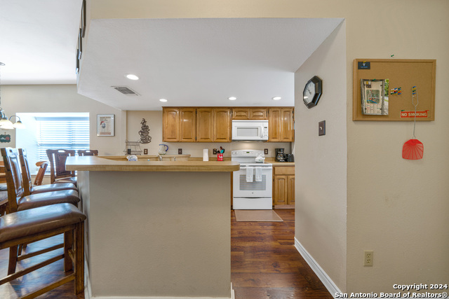 474 Seele St Property Photo 5