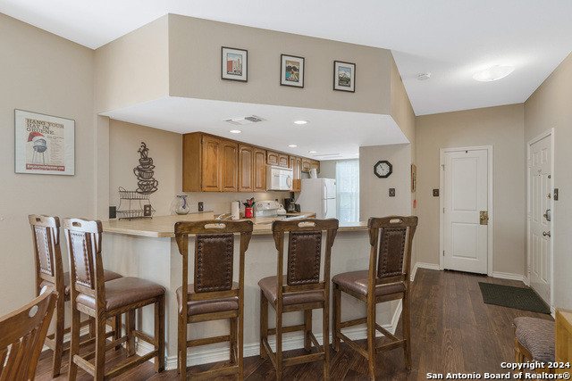 474 Seele St Property Photo 8