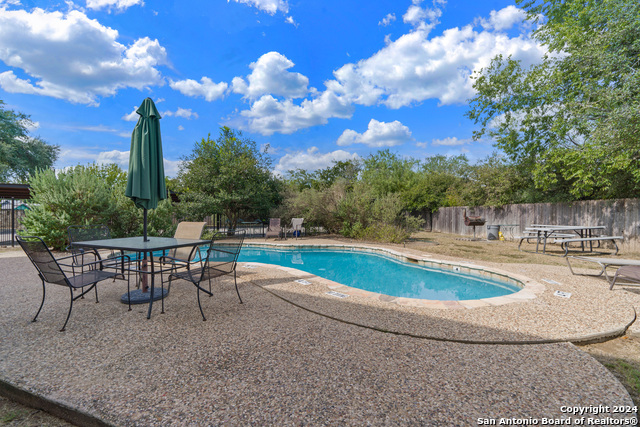 474 Seele St Property Photo 27