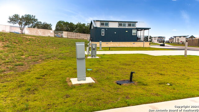5386 Ranch Road 1376 #197 Property Photo 11