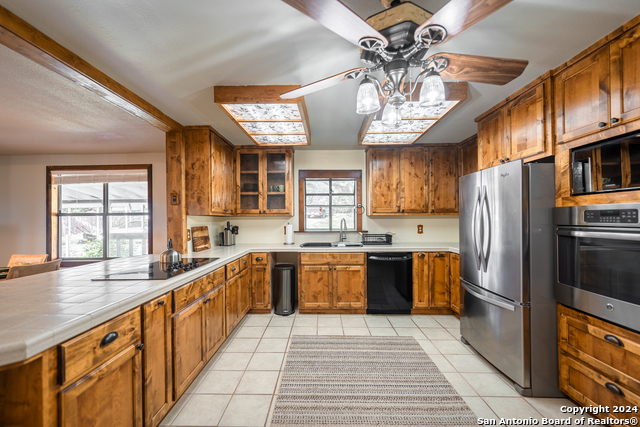 355 Mountain Creek Rd Property Photo 4