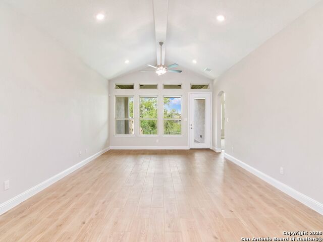 534 Pond Bluff Property Photo 8