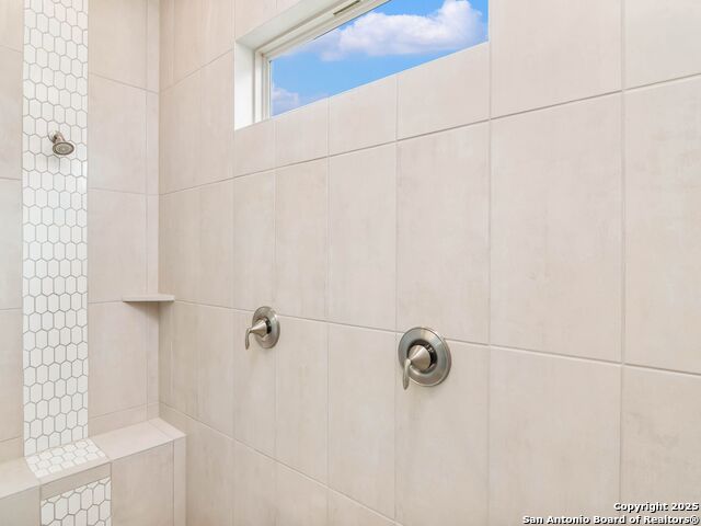 534 Pond Bluff Property Photo 17