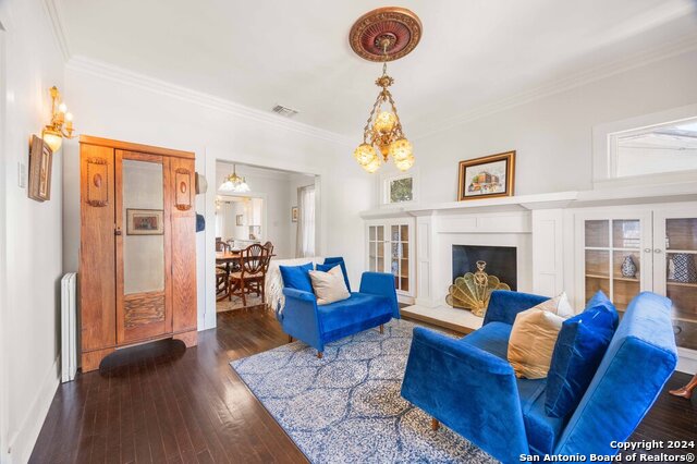 228 Clifford Ct Property Photo 8