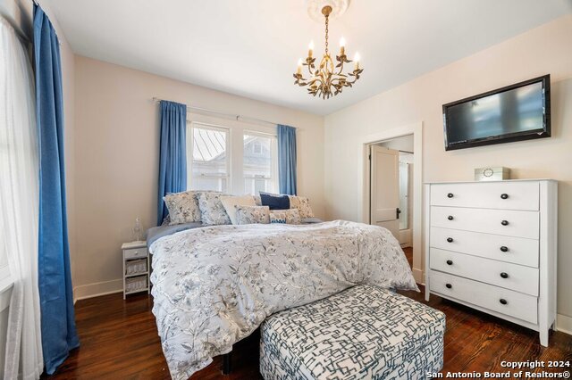 228 Clifford Ct Property Photo 16