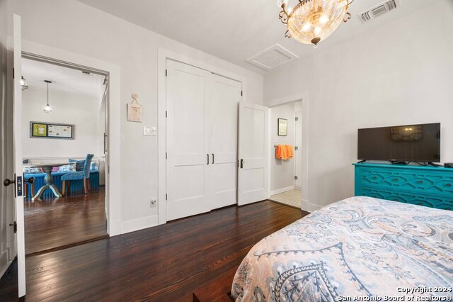 228 Clifford Ct Property Photo 19