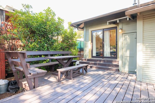 228 Clifford Ct Property Photo 24