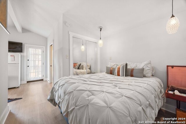 228 Clifford Ct Property Photo 31