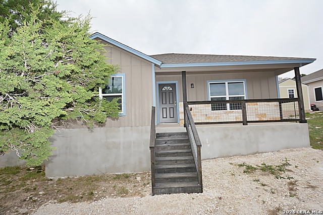 1559 Golf Course Dr. Property Photo 1
