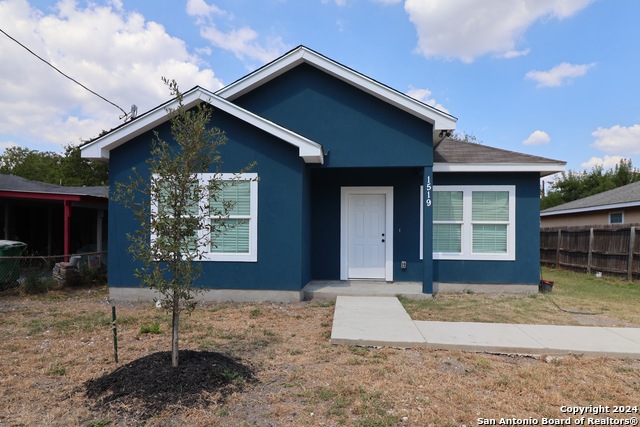 1519 W Harlan Ave Property Photo 2