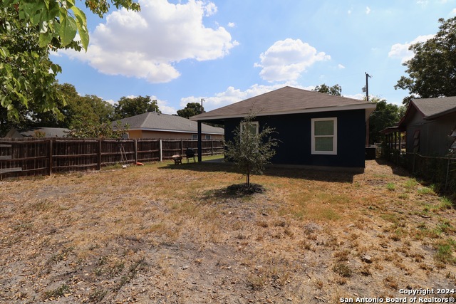 1519 W Harlan Ave Property Photo 20