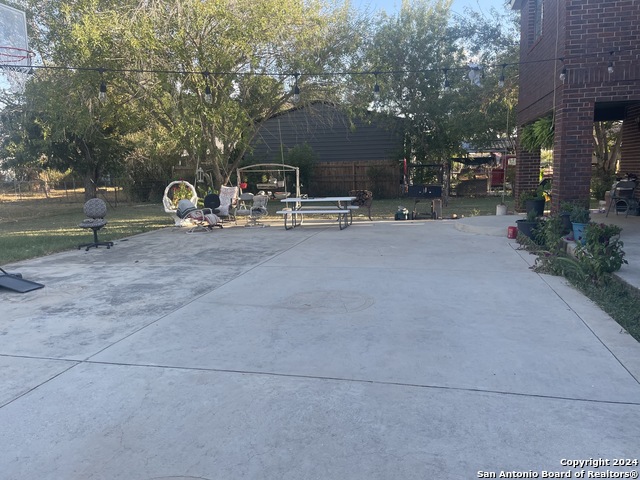 9414 Clamp Ave Property Photo 29