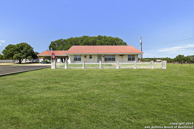 3656 Fm 2657 Property Photo 4