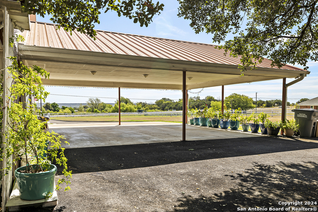 3656 Fm 2657 Property Photo 6