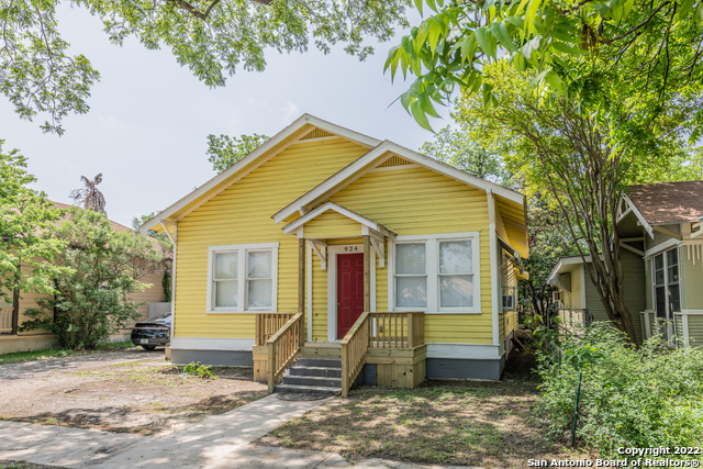 924 W Kings Hwy Property Photo 8