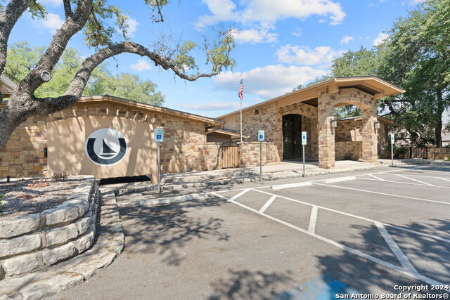 706 Sidewinder Property Photo 8
