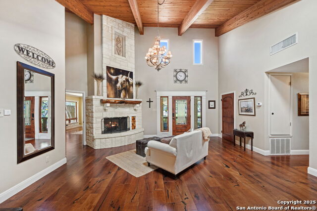 8110 Park Lane Property Photo 8