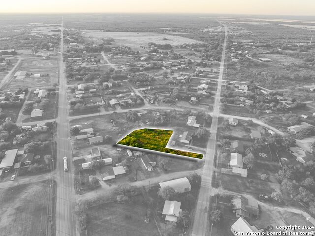 83 Couser Blvd Property Photo 7