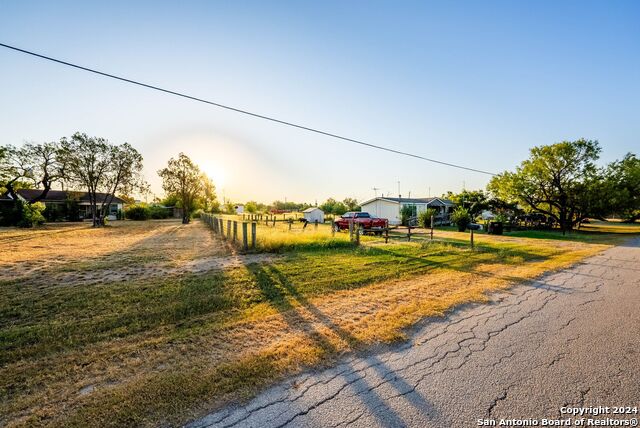 83 Couser Blvd Property Photo 20