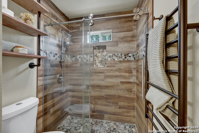 2198 Lakeshore Dr Property Photo 24