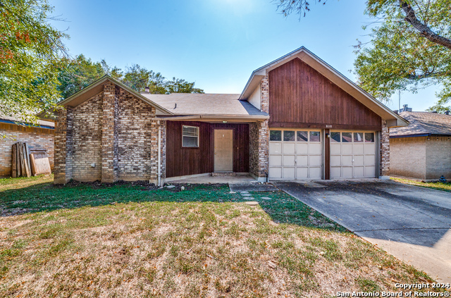 8110 Forest Bow Property Photo 1