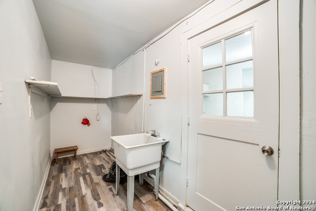 119 Rolling Green Property Photo 22