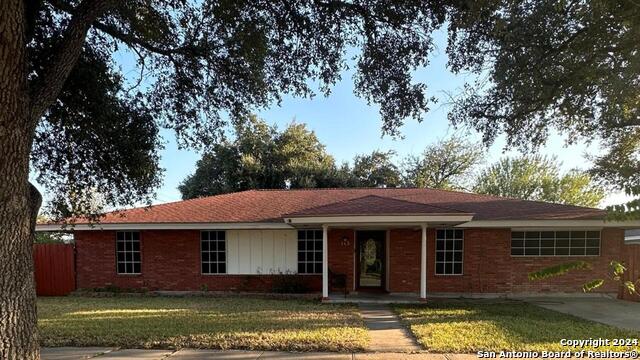 113 W Merriman St Property Photo
