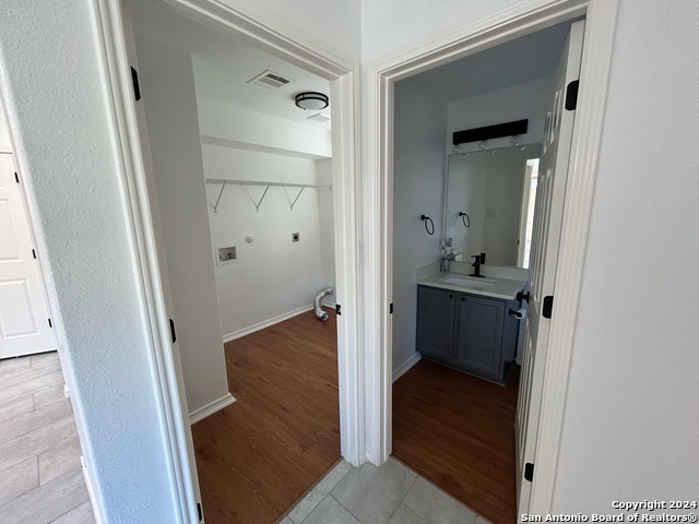 9119 Sahara Woods Property Photo 8