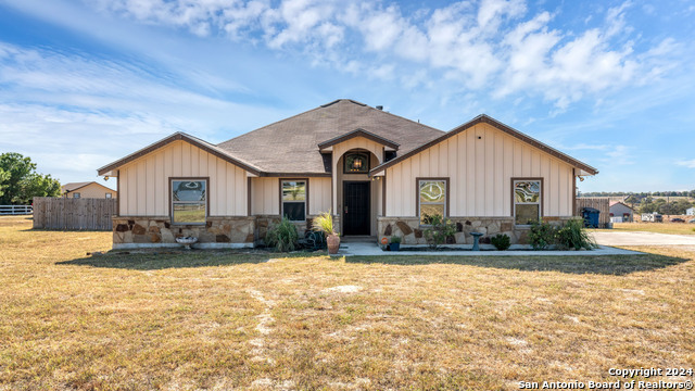 165 Lakeview Cir Property Photo 1