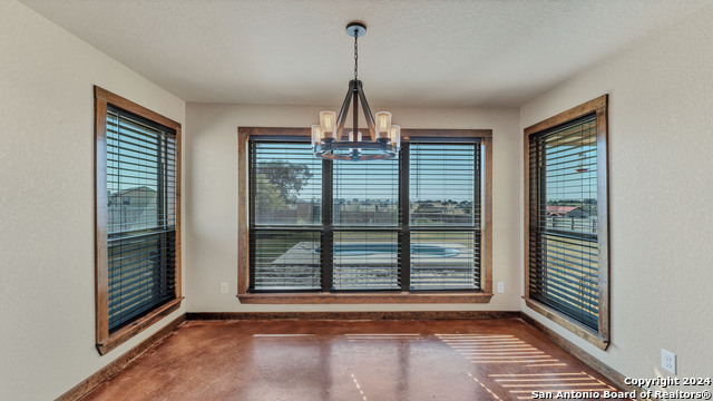 165 Lakeview Cir Property Photo 5