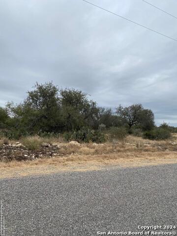 309 Legend Hills Rd Property Photo 2