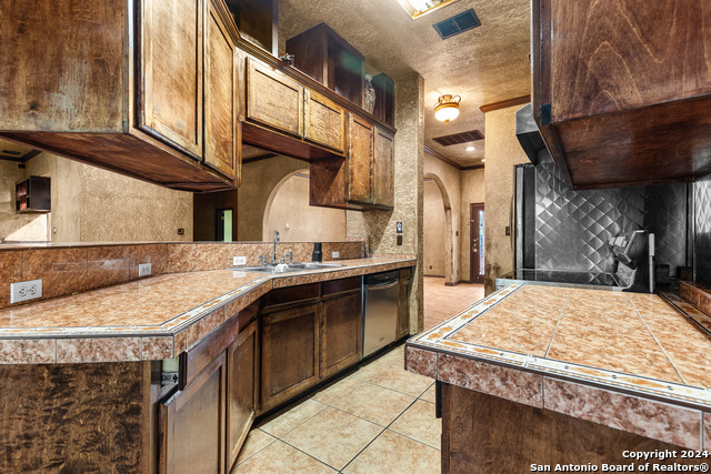 424 Homecrest Dr Property Photo 15