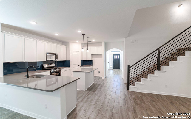 12810 Hush Drive Property Photo 4